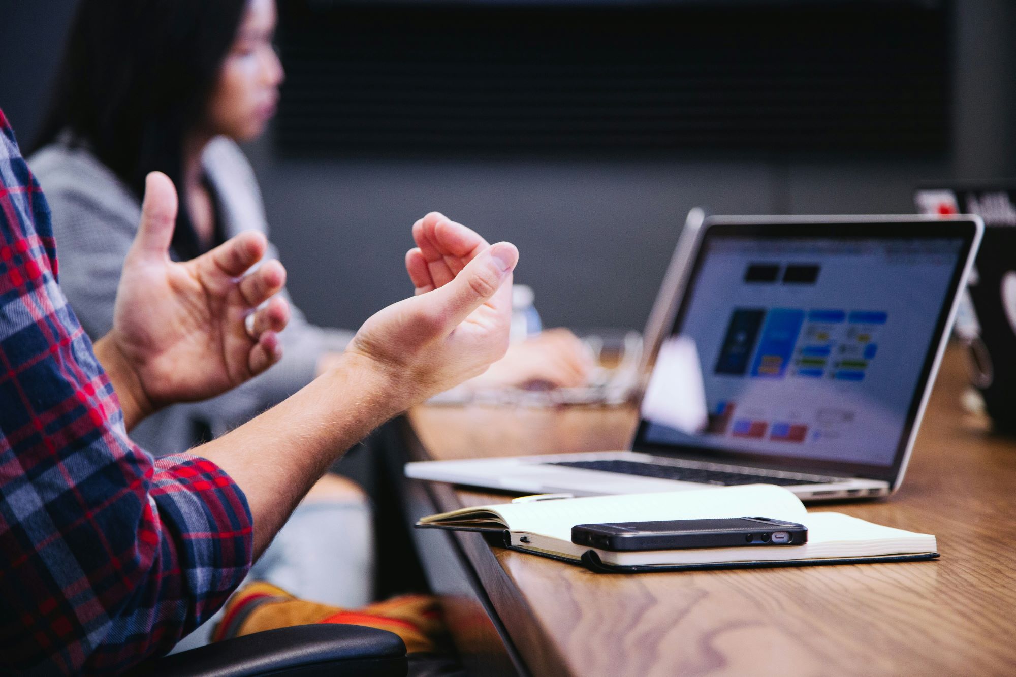 Cyberlaws and collective rights: what are the new models of digital governance? 